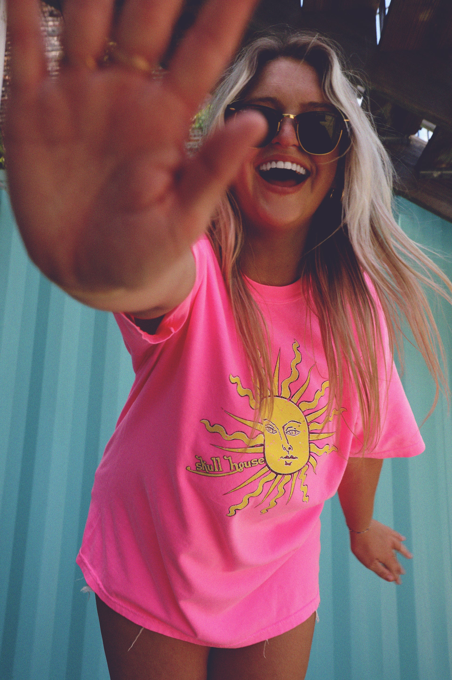 Sun Tee: Neon Pink