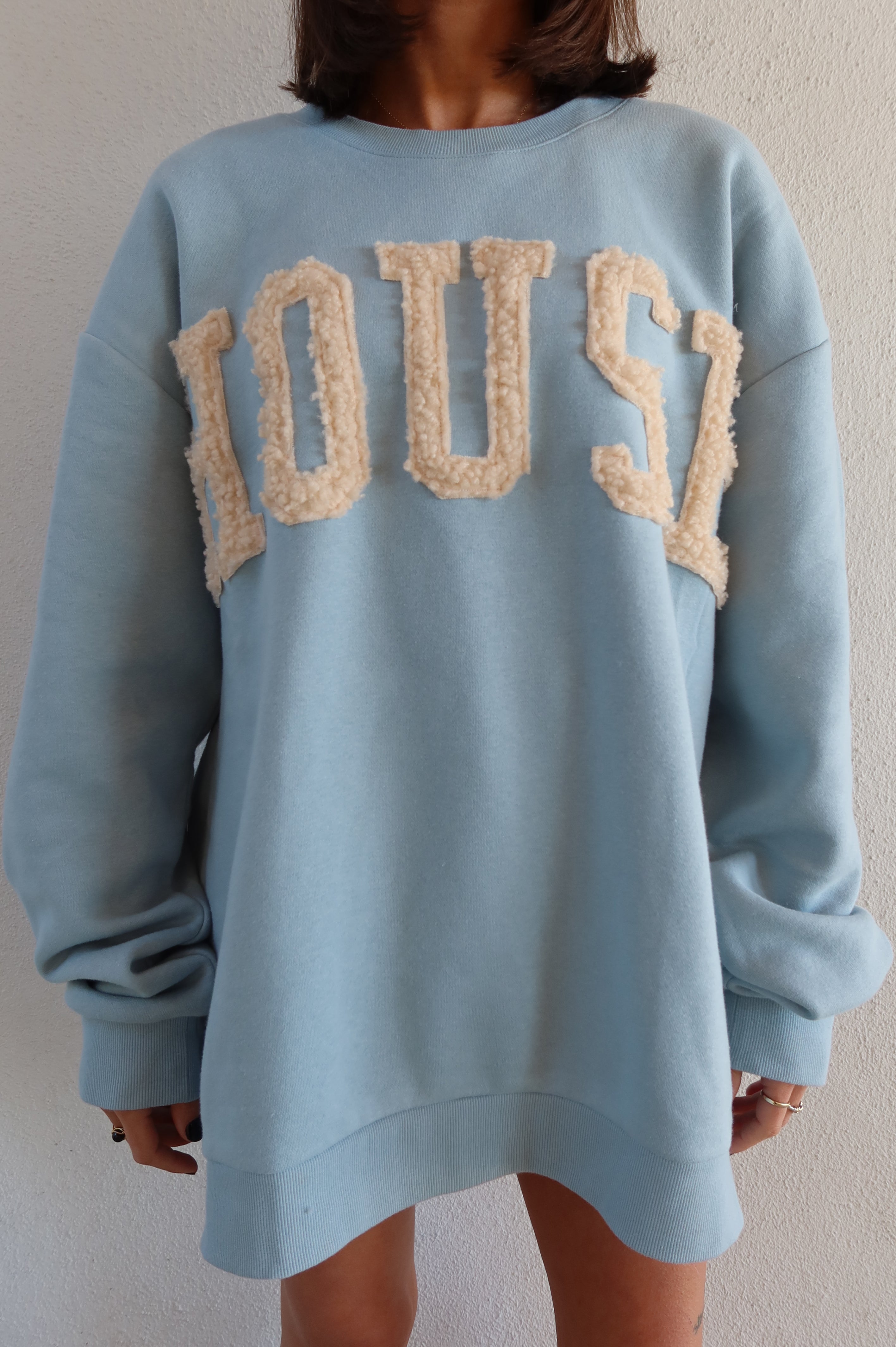 Sherpa Logo Crewneck: Blue/Vanilla